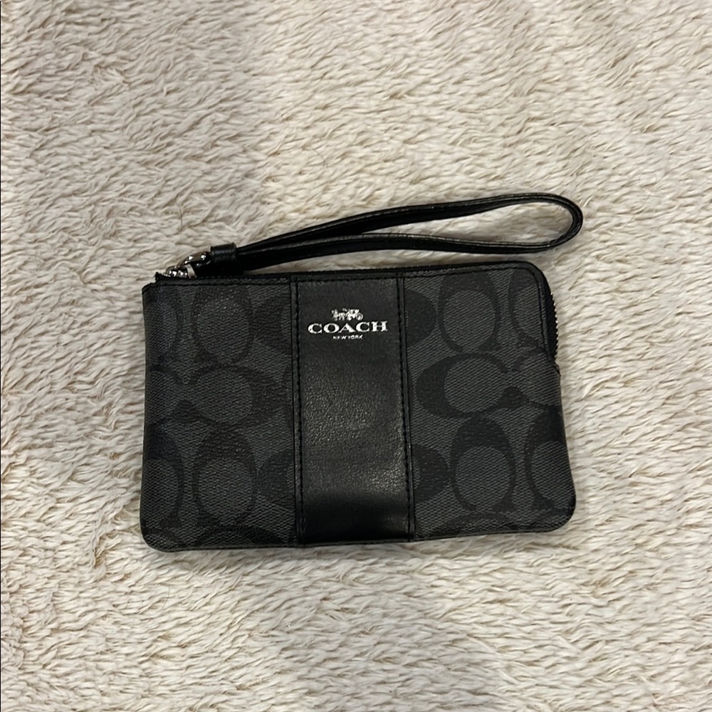 Coach Signature Black Wristlet